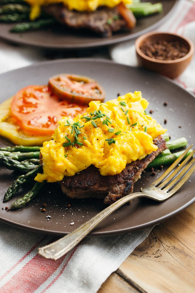 Breakfast Steak and Eggs on Asparagus Spears